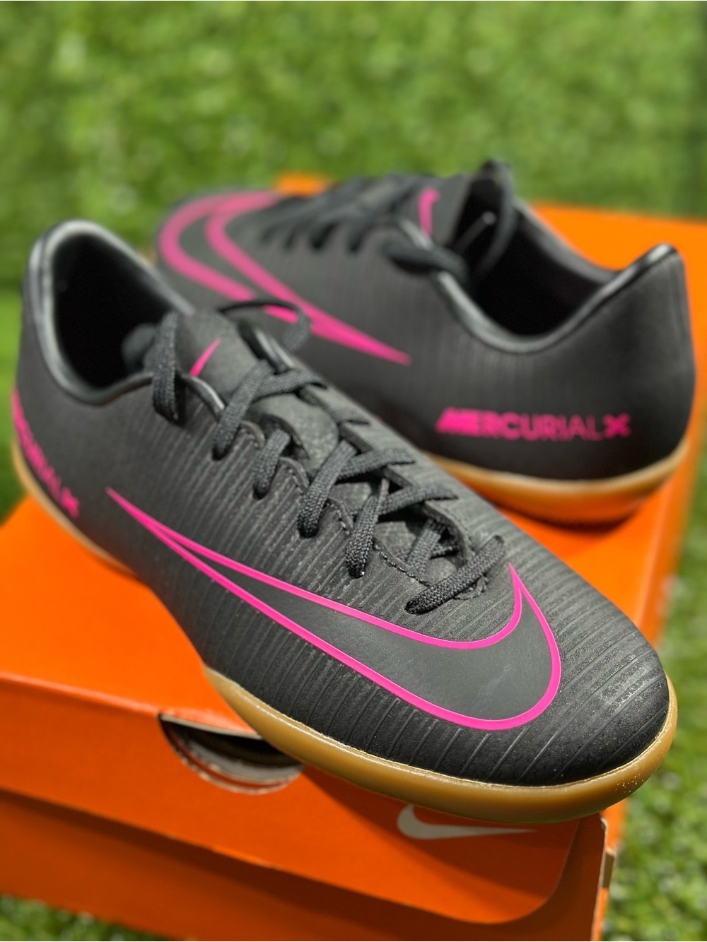 NIKE JR MERCURIALX VAPOR XI IC INDOOR SOCCER SHOES , SIZE 1.5Y KIDS , NEW I